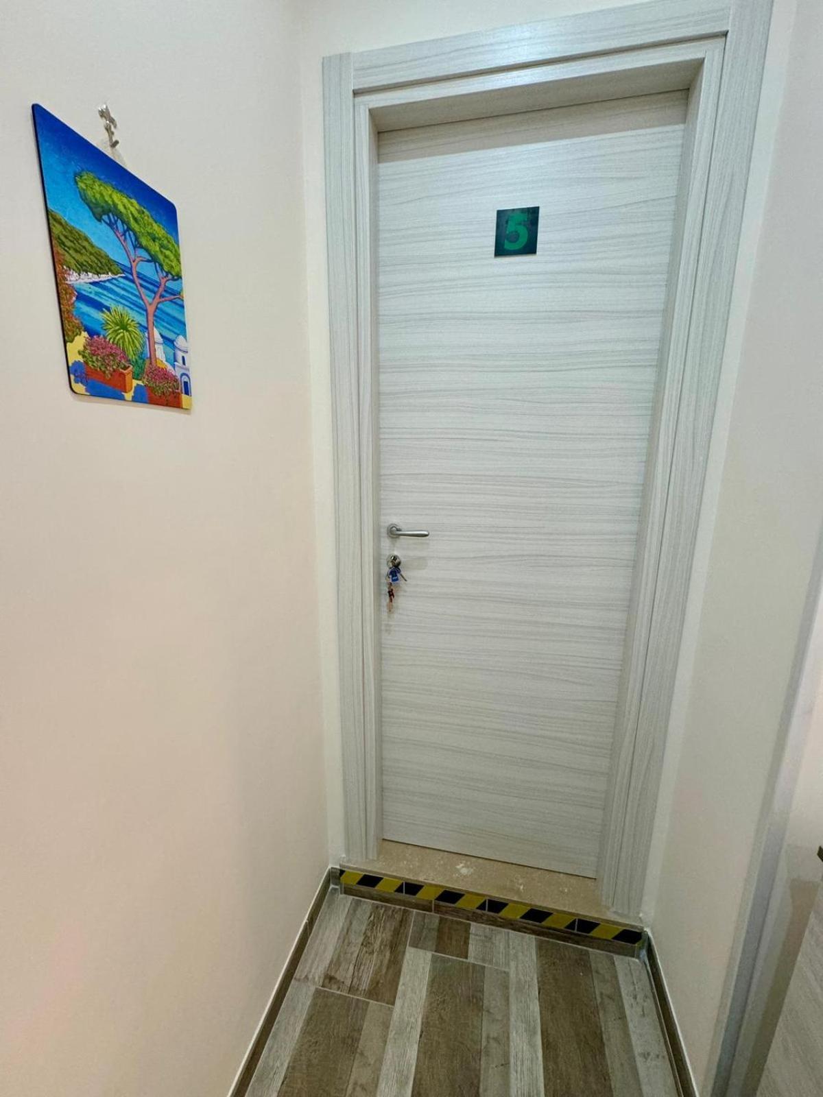 מלון נאפולי Punto House Ferrovia מראה חיצוני תמונה