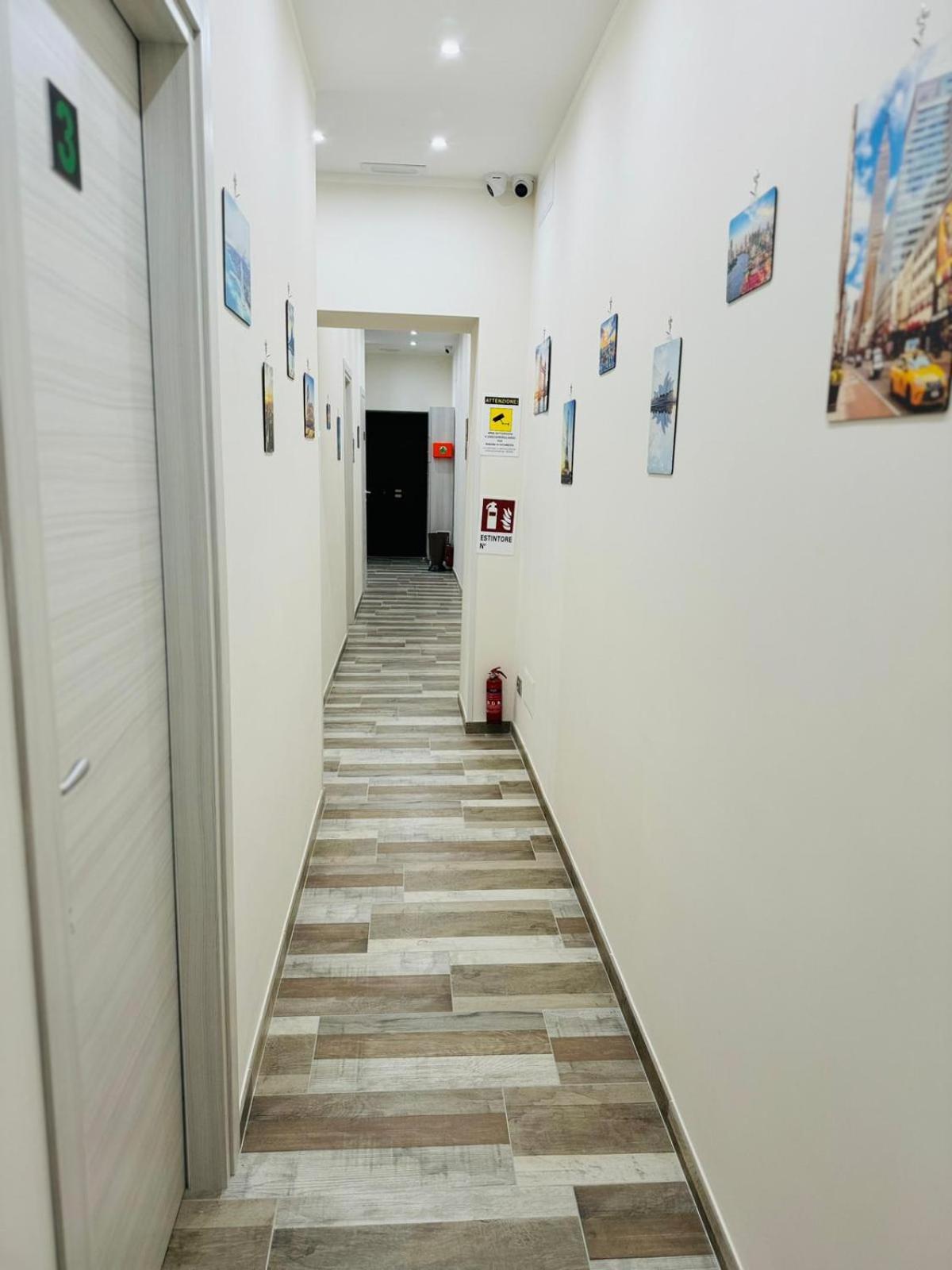 מלון נאפולי Punto House Ferrovia מראה חיצוני תמונה