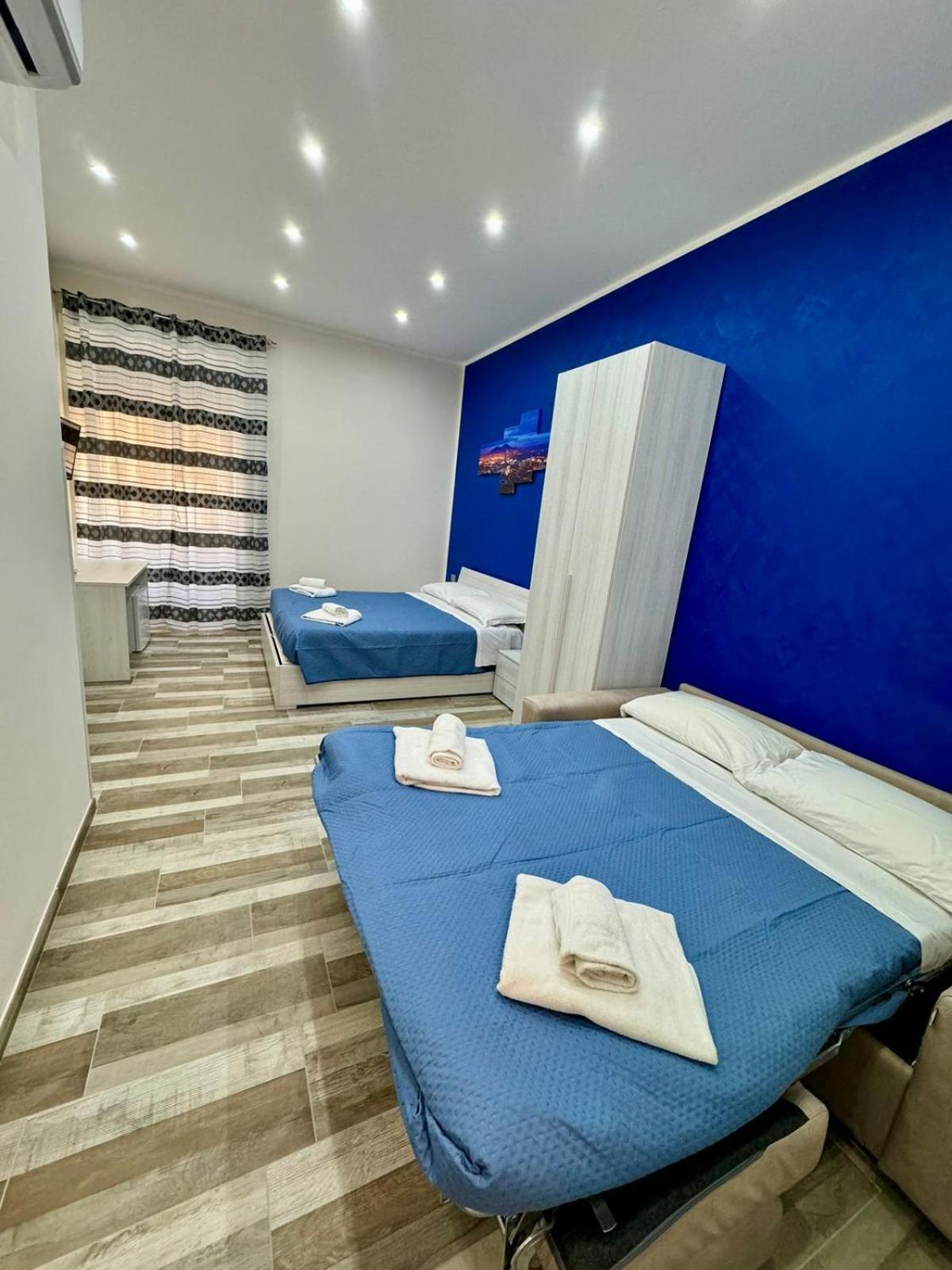 מלון נאפולי Punto House Ferrovia מראה חיצוני תמונה