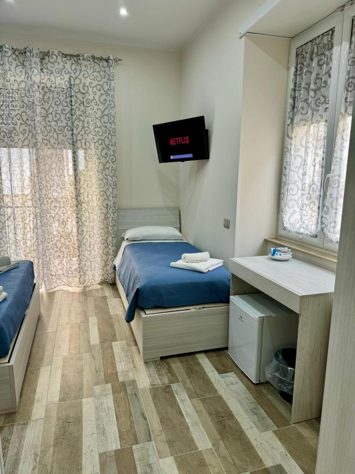מלון נאפולי Punto House Ferrovia מראה חיצוני תמונה